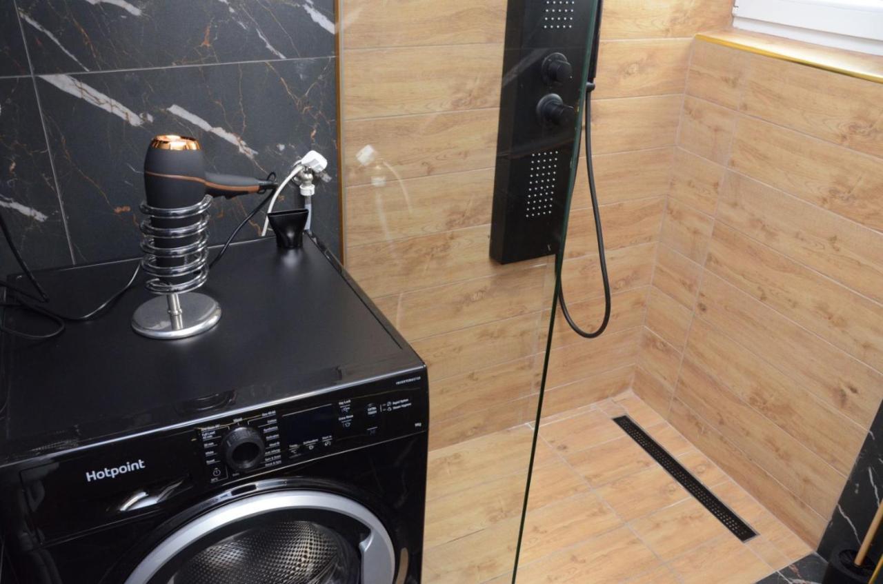 Appartamento Centar 5 Star Kraljevo Esterno foto