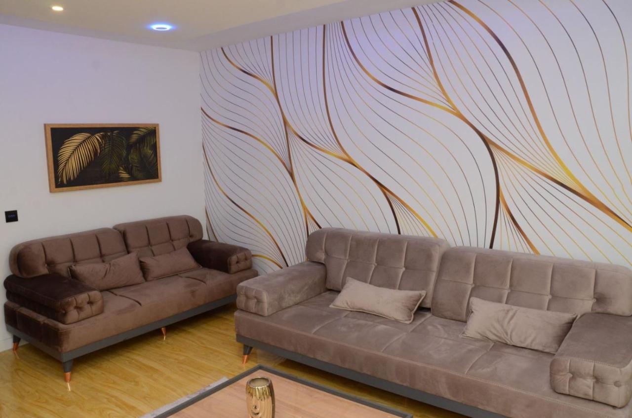 Appartamento Centar 5 Star Kraljevo Esterno foto